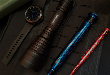 机务维修有三宝，手电筒必不可少