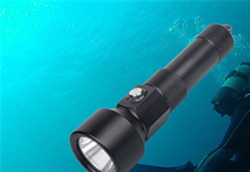 2021新款潜水手电筒ND22上市